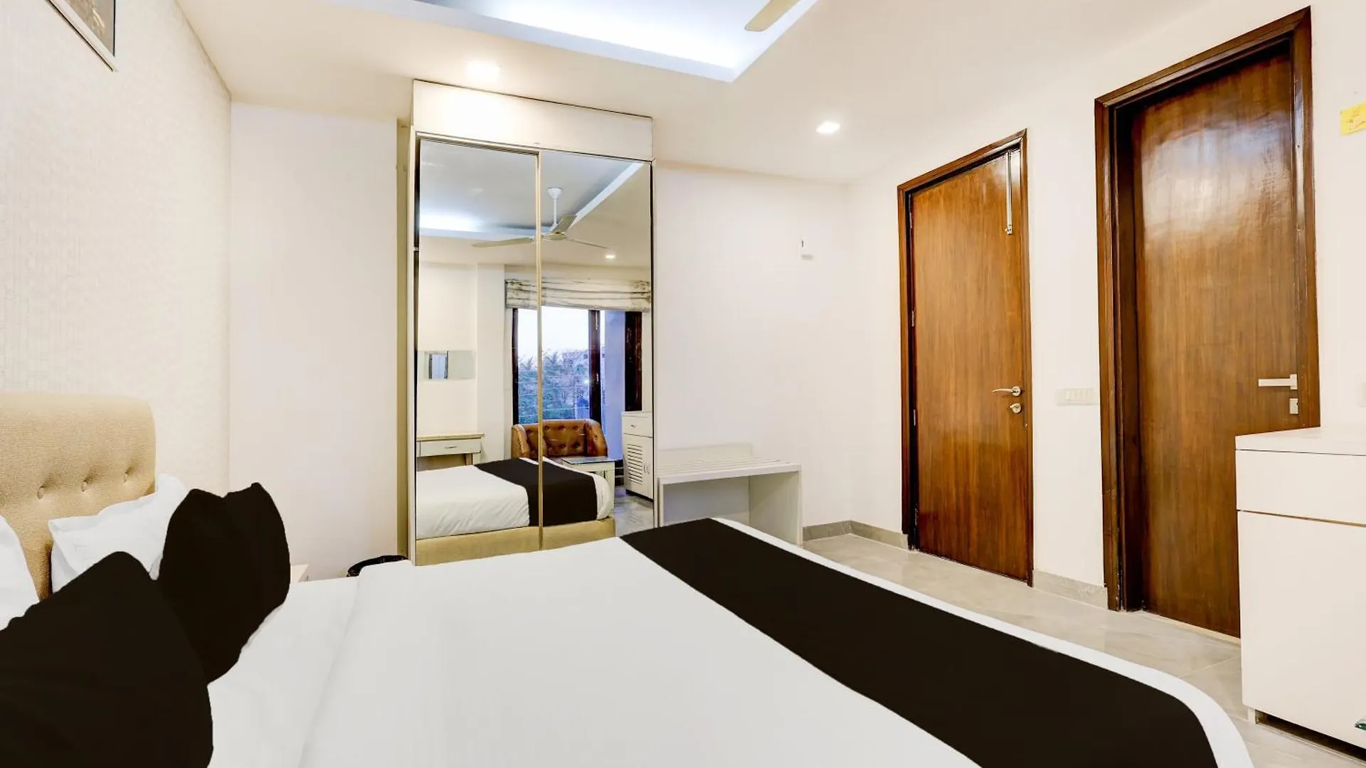 Townhouse T Block Sector 24 Hotel Gurgaon India