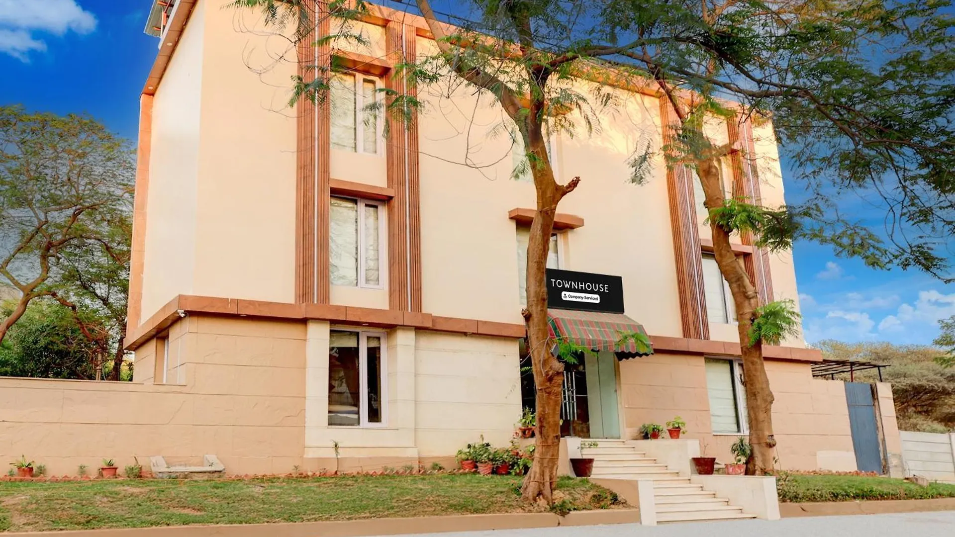 Townhouse T Block Sector 24 Hotel Gurgaon