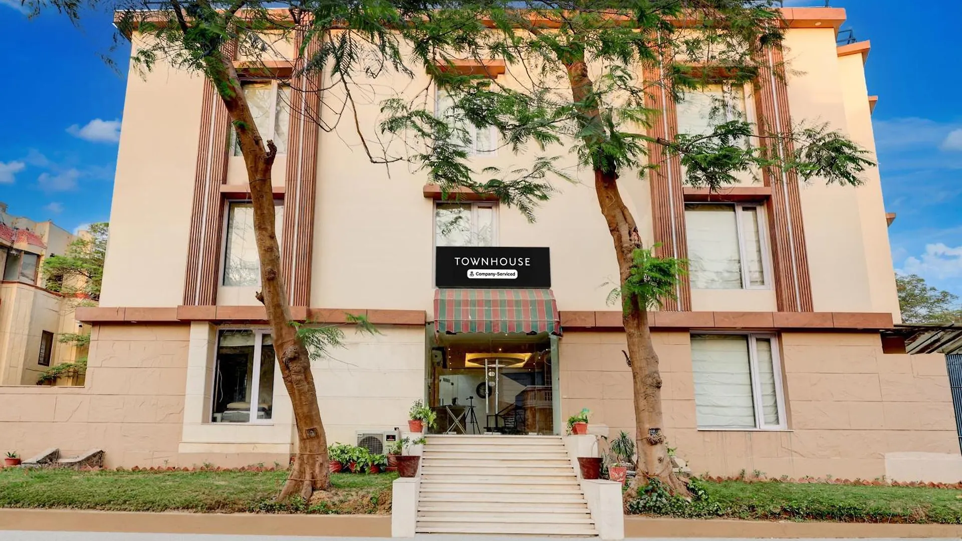 Townhouse T Block Sector 24 Hotel Gurgaon 4*,  India